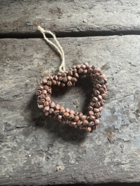 Roestbruin metalen hart hartje krans aan jute touw met rusty belletjes 10 cm  kerstbal kersthanger deurhanger