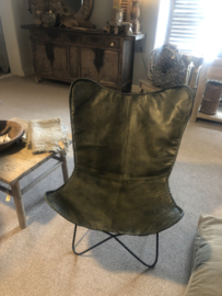 Gave khaki olijf olive olijfgroen army legergroen leren stoel fauteuil lounge  vlinder butterfly vlinderstoel stoer industrieel vintage