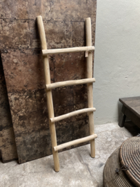 Leuke houten ladder licht hout 150 x 50 cm