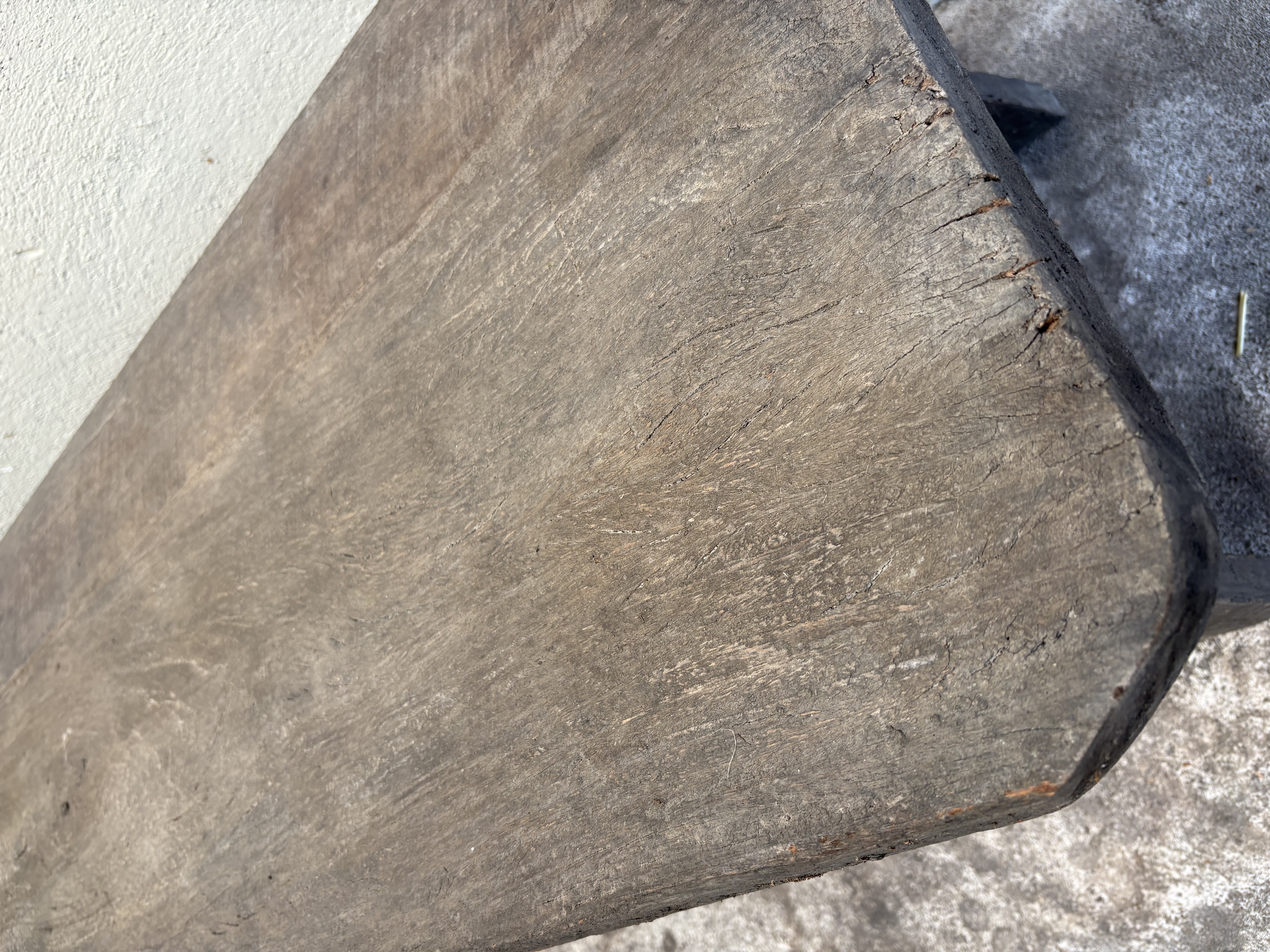 Landelijke oud vergrijsd houten salontafel bankje 130 x 40 cm stoer sober