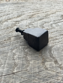 Bruin metalen knopje deurknopje deurknop vierkant stoer landelijk industrieel