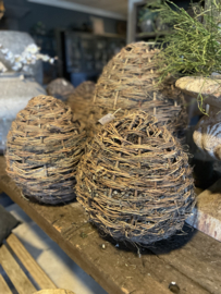 Hele grote stoere wilgen wilgentakken wilgentenen rieten rotan korf klein 40 x 35 cm  korven landelijk stoer brocant ei Pasen decoratie