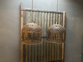 Smeedijzeren korf lampekap hanglamp mand oud metaal oud metalen bruin grijsbruin zwart roest landelijk vintage korflamp stoer industrieel