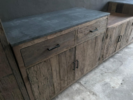 Prachtige rustieke vergrijsd houten landelijke keuken keukenblok buitenkeuken 440 cm landelijk stoer hardsteen wasbak en blad