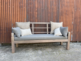 Landelijke vergrijsd houten Tuinbank 200 cm (inclusief kussens) bank ligbed daybed zitbank landelijk serre veranda lounge ligbed