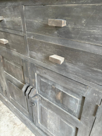 Landelijk groot vergrijsd grijs houten dressoir 224 x 53 X H120 cm wandmeubel stoer lades deurtjes werkbank Sidetable
