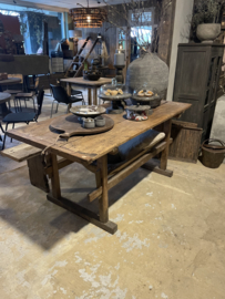 Oude houten werkbank werktafel met trog eettafel keukentafel werkeiland tafel Sidetable bureau buro landelijk stoer oud