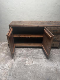 Oud railway houten dressoir tv meubel kast televisie televisiekast televisiemeubel vol massief hout landelijk industrieel robuust oud hout vintage sidetable 150 x 80 x 40cm nr 99