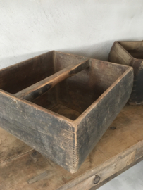 Oude vergrijsd houten trog bak schaal landelijke stijl landelijk hout vergrijsd oud mangelbak