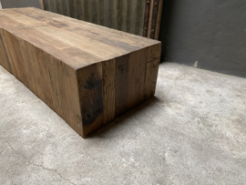 Stoere oud vergrijsd houten landelijke salontafel sidetable tvmeubel televisie Bassano landelijk