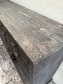 Landelijk groot vergrijsd grijs houten dressoir 224 x 53 X H120 cm wandmeubel stoer lades deurtjes werkbank Sidetable