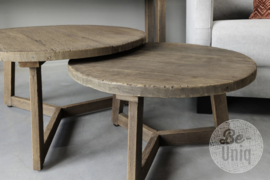 Mooi vergrijsd houten ronde tafel salontafel bijzettafel landelijk groot doorsnede 75 x H42 cm