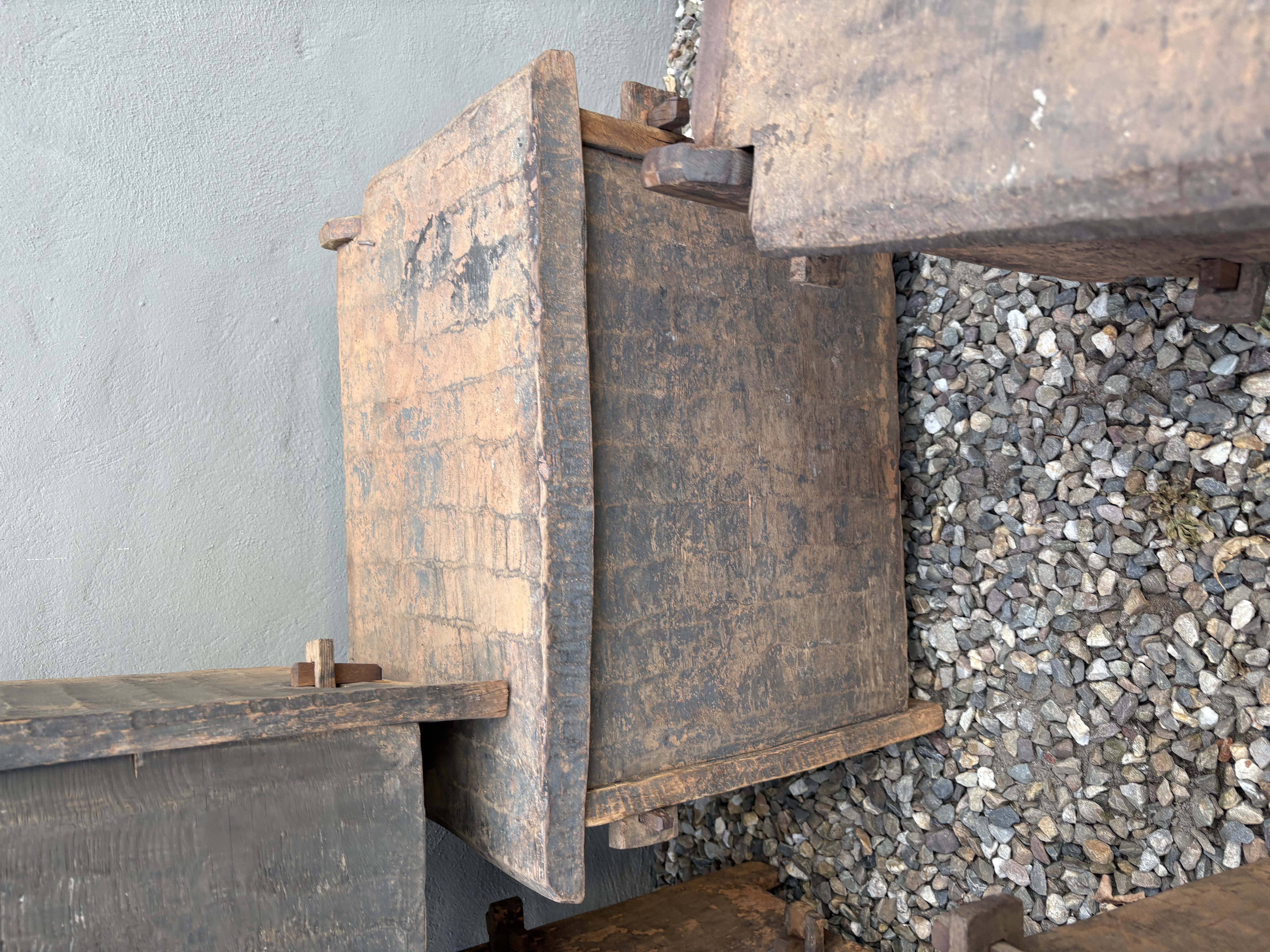 Stoere originele oude houten Himalaya kist kistje dekenkist landelijk klepbank
