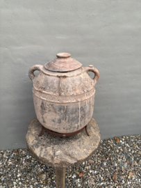 Unieke antieke stenen kruik pot vaas met deksel H54 x D47 cm Hoffz landelijk stoer