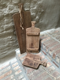 Stoere oude houten broodplank met jute touw 50 cm kaasplank snijplank landelijk