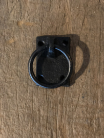 Metalen deurknopje deurknop ringetje handvat greep greepje ring gietijzeren gietijzer zwart handgreep