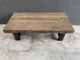 Stoere houten salontafel teakhouten teakhout houten blad 140 x 70 cm bassano ijzeren onderstel landelijk stoer industrieel