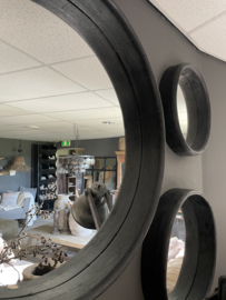 Set van 3 ronde zwarten houten spiegels wanddecoratie wandpaneel ronde  kozijn venster 80cm 55cm en 45cm spiegel rond zwart kozijn venster landelijk industrieel vintage