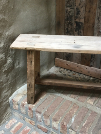 Oud landelijk vergrijsd naturel houten bankje bank kruk sidetable buro kinderbureau 130 cm bijzettafel salontafel