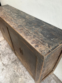 Groot uniek oud vergrijsd houten dressoir 4 deurs wandtafel sidetable deurtjes landelijk stoer vintage industrieel 190 x 45 x H101 cm