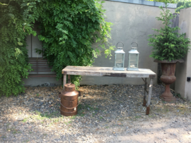 Stoere oude hout houten sidetable buro bureau klaptafel doorleefd industrieel markttafel landelijk hout metaal