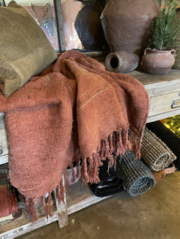 Prachtige stoere orgineel oud terra rood bruin oranje roodbruin terracotta Hemp tapijt kleed vloerkleed plaid landelijk stoer