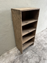 Stoer oud houten railway truckwood hout kast kastje schap rek vakken vakkenkast handdoeken schoenen rek schap industrieel landelijk vintage