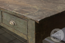 Hele lange originele oude houten werkbank 354 cm keukenblok toonbank werktafel eettafel met aan beide zijdes lades (lopen geheel door) fabriekstafel kookeiland workmate grijs industrieel landelijk Sidetable keukenblok vintage