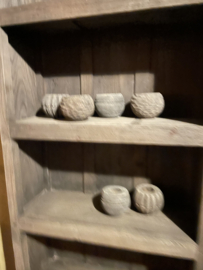 Hoge vergrijsd houten platte kast boekenkast keukenkast schap rek winkelkast landelijk stoer sober  H201 x B61 x D23 cm