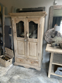 Grote oud houten kast vitrinekast glaskast winkelkast vitrine keukenkast winkelkast grutterskast met lade landelijk stoer vintage industrieel stoer