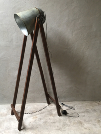 Houten met metalen vloerlamp industrieel landelijk vintage hout