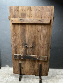 Stoere vergrijsd houten deur poort Luik op voet  standaard staand scherm kamerscherm Roomdivider  landelijk stoer industrieel urban