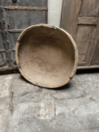 Gave grote ronde vergrijsde rieten rotan mand basket korf 85 cm landelijk sober