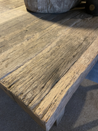 Oud vergrijsd houten tafel landelijk stoer 180 x 95 x 7 cm teakhout met houten poten