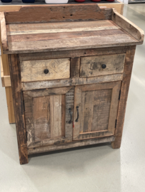 Oud massief zwaar houten kastje kast dressoir met opzetrand sidetable commode wastafel landelijk stoer robuust landelijk