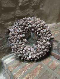 Coco fruit wreath 40 cm skin wash vergrijsde gedroogde krans vergrijsd