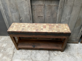 Oud houten hakblok keukenblok snijblok slagersblok slagershakblok sidetable wandtafel werkbank werktafel keukentafel landelijk stoer industrieel vintage