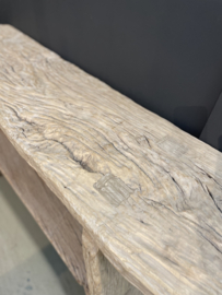 Heel stoer grof houten sidetable wandmeubel wastafel wastafelmeubel badkamer Ibiza