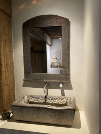 Vergrijsd houten spiegel aura Peeperkorn landelijk stoer sober boeren wandspiegel