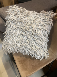 Heel stoer grof kussen cushion inclusief vulling beige grijs stoer sober landelijk 45 x 45 cm STOER!