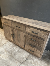 Stoere Truckwood railway vergrijsd houten kast ladenkast ladekast loft met lades en deurtjes 150 x 90 x 45 cm sideboard sidetable dressoir landelijk stoer industrieel urban