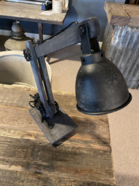 Industrieel metalen metaal vergrijsd hout houten zinken zink lampje buro sunburn grijs antraciet mat zwart old look bed leeslampje tafellamp tafellampje landelijk grijs stoer metaal
