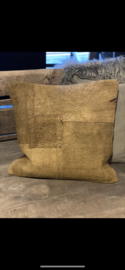 Stoer mosgroen kussen inclusief vulling landelijk 50 x 50 cm