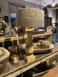 Gave oude robuuste houten balusterlamp tafellamp landelijk stoer lampevoet