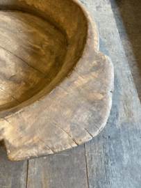 Oude grote houten schaal bak met handvat punt landelijk stoer