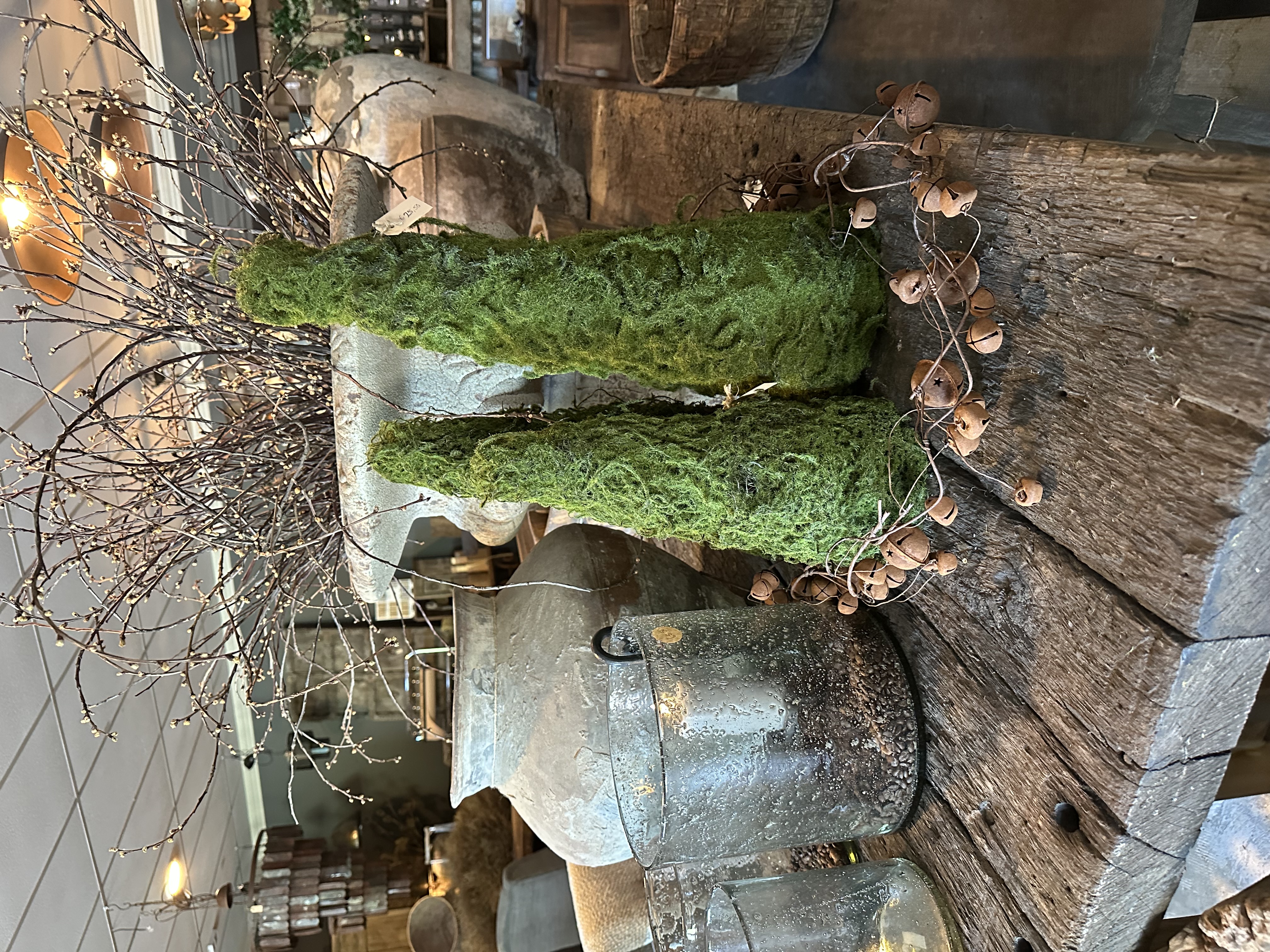 Roest bruine metalen belletjes tak jingle bells kerst landelijk toef decoratie