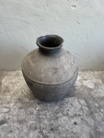 Prachtige antieke claypot Nepal kruik stenen vaas pot landelijk stoer sober vintage 62 x 46 cm