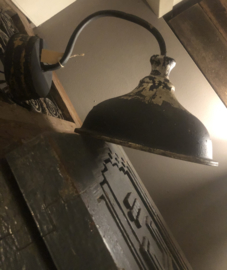 Zwart metalen Wandlamp landelijk stoer robuust lamp stallamp