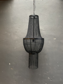 Stoere zwarte metalen hanglamp kroonluchter groot ketting kettingen stoer landelijk industrieel vintage