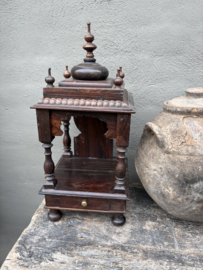 Hele leuke originele unieke tempel tempelkastje tempeltje nisje 20 x 20 x H43 cm vintage kandelaar offertafeltje